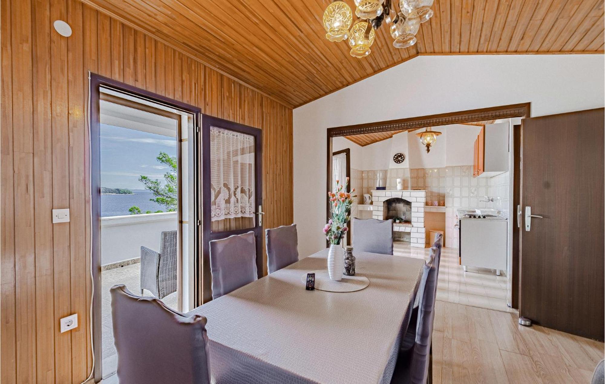 Beautiful Home In Prizba With Kitchen Buitenkant foto